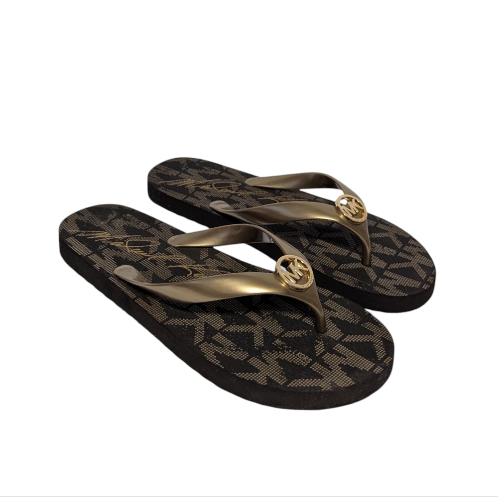 Michael Kors PVC Jet Set Logo Flip Flops Sandals, Gold (8M)